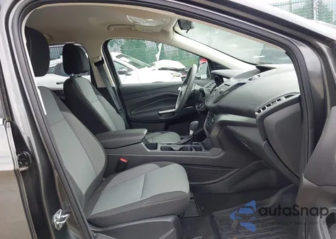 2017 Ford Escape Se из США, поврежденный, VIN 1FMCU0GD1HUE00157